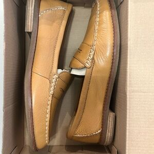 Sperry Tan Leather Penny Loafers